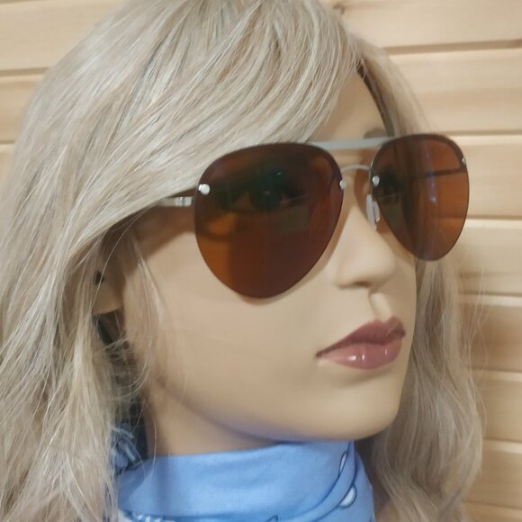 Elegant Black and Brown Aviator Sunglasses - Picture 3 of 9